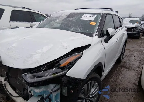 2022 Toyota Highlander Platinum z USA, uszkodzony, nr VIN 5TDFZRBH3NS174284